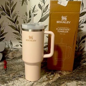 Stanley 40 oz 2.0 in Rose Quartz